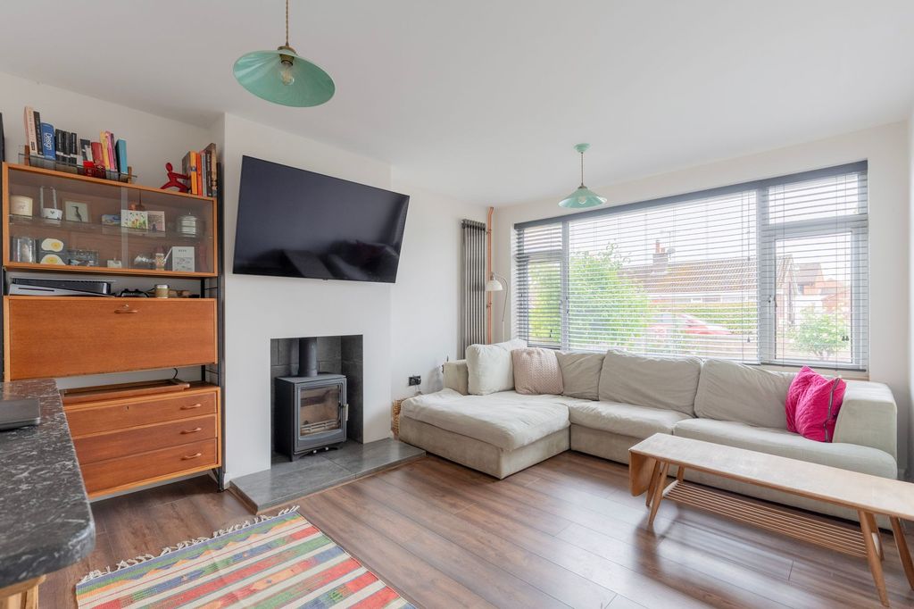 Property photo 2 of 16