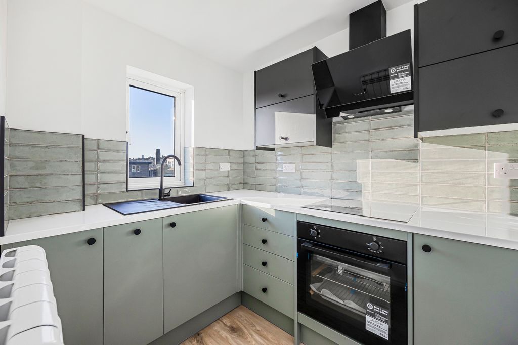 Property photo 1 of 7 9_44345