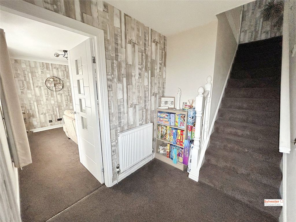 Property photo 3 of 27 Picture No. 21