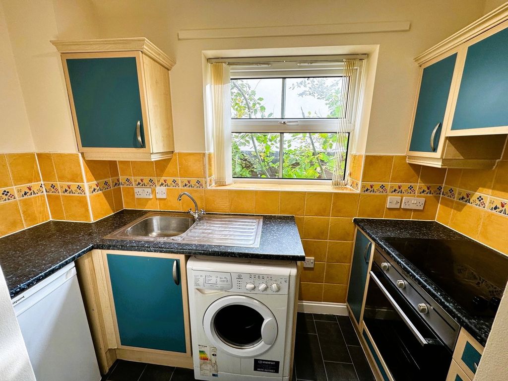 Property photo 3 of 5