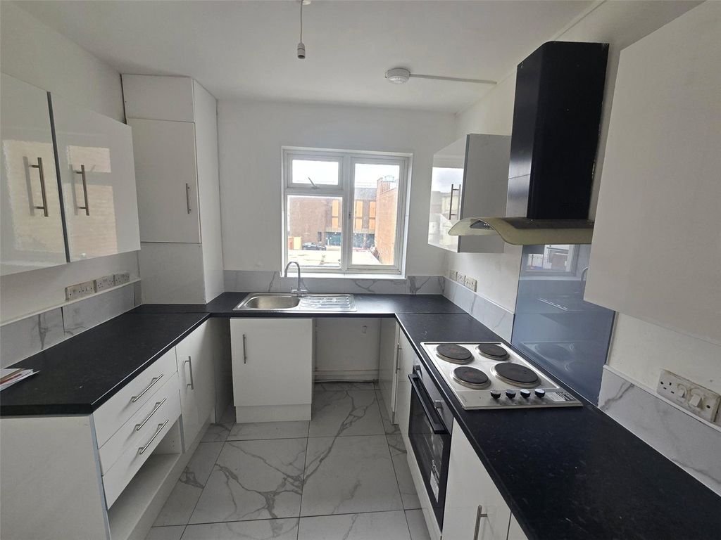Property photo 1 of 8 Picture No. 07