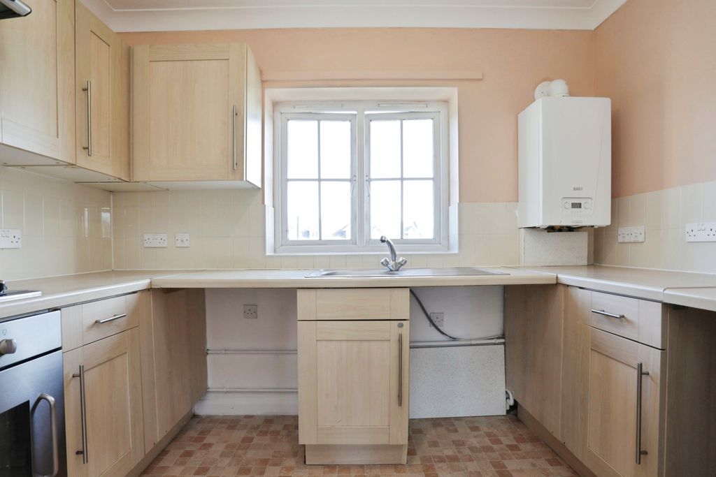 Property photo 2 of 15