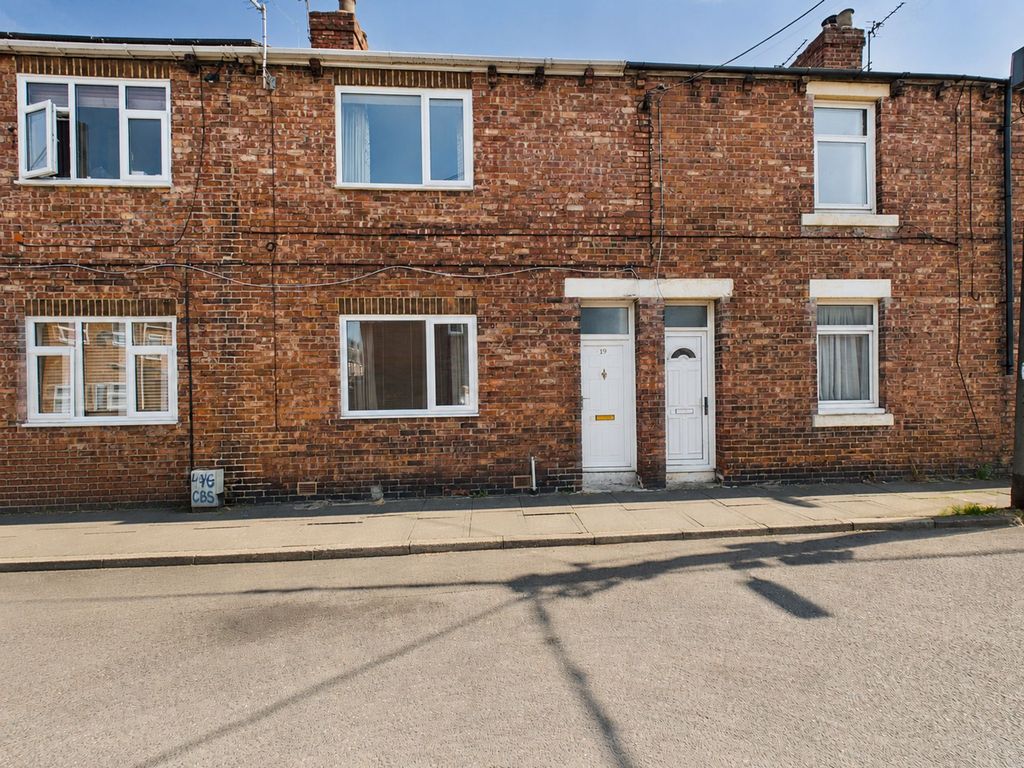 Property photo 1 of 11 External