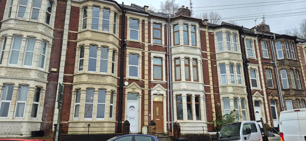 Property photo 2 of 15 Main Elevation