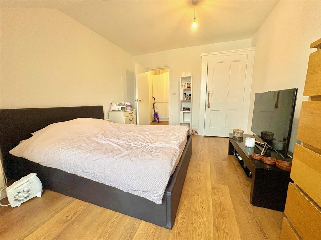 Property photo 2 of 6 4.Jpg