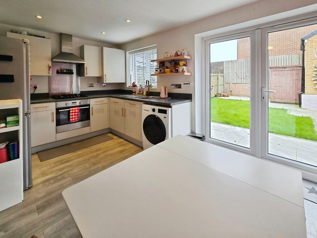 Property photo 2 of 12 Photo 8