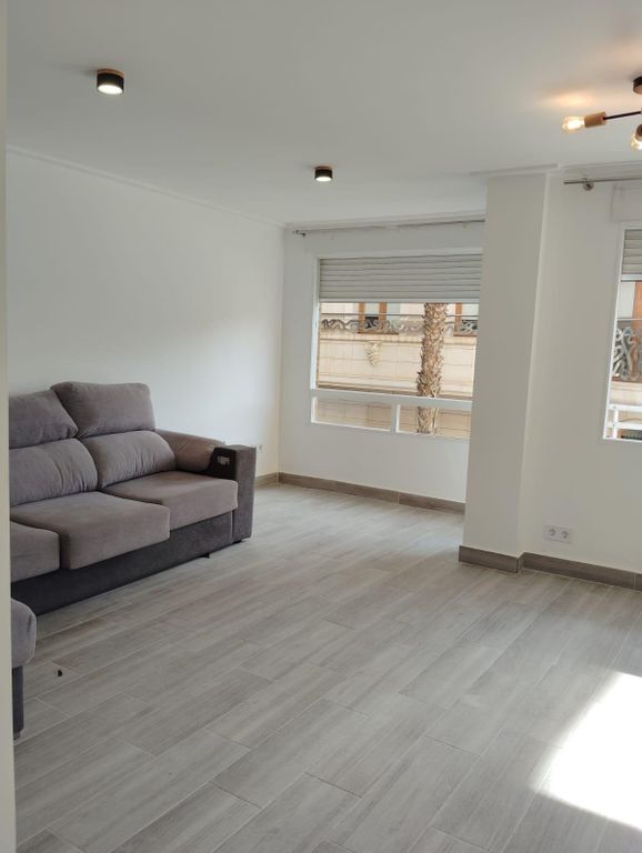 Property photo 2 of 31