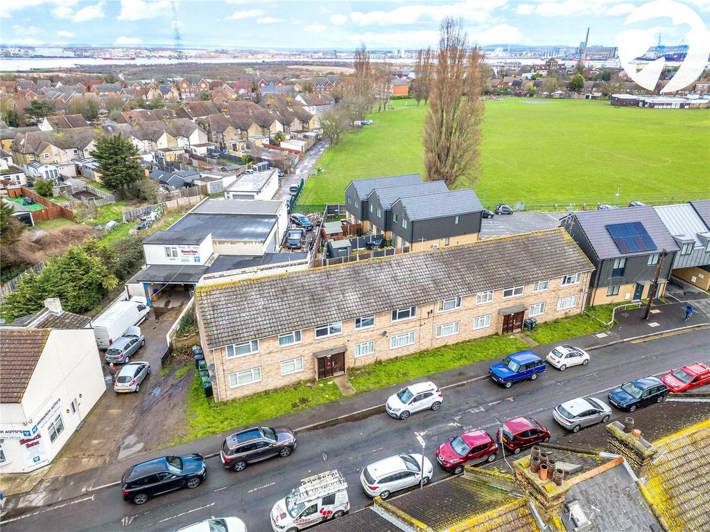 Property photo 1 of 17 Aerial