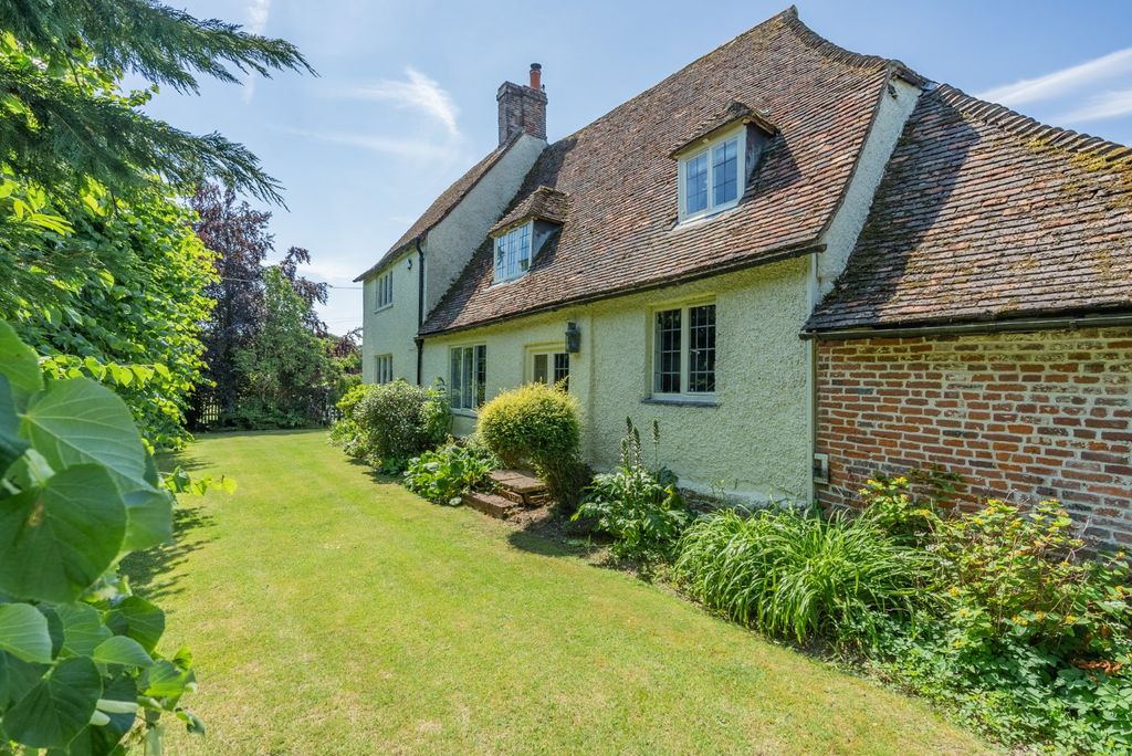 Property photo 2 of 19 Parsonage Farm