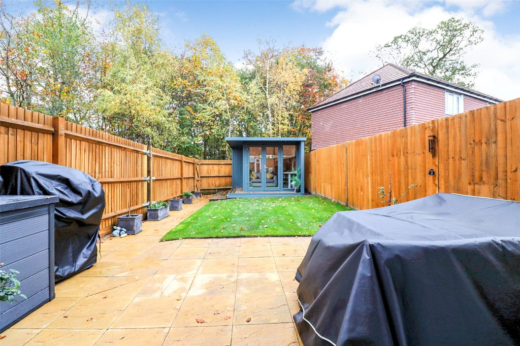 Property photo 3 of 16 Picture No. 51