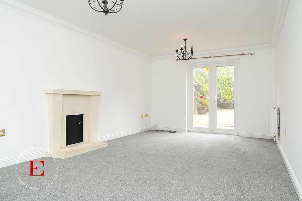 Property photo 2 of 28