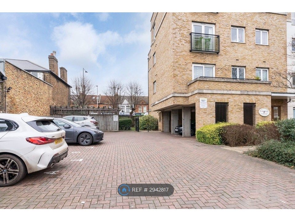 Property photo 3 of 13 Parking Space (A)