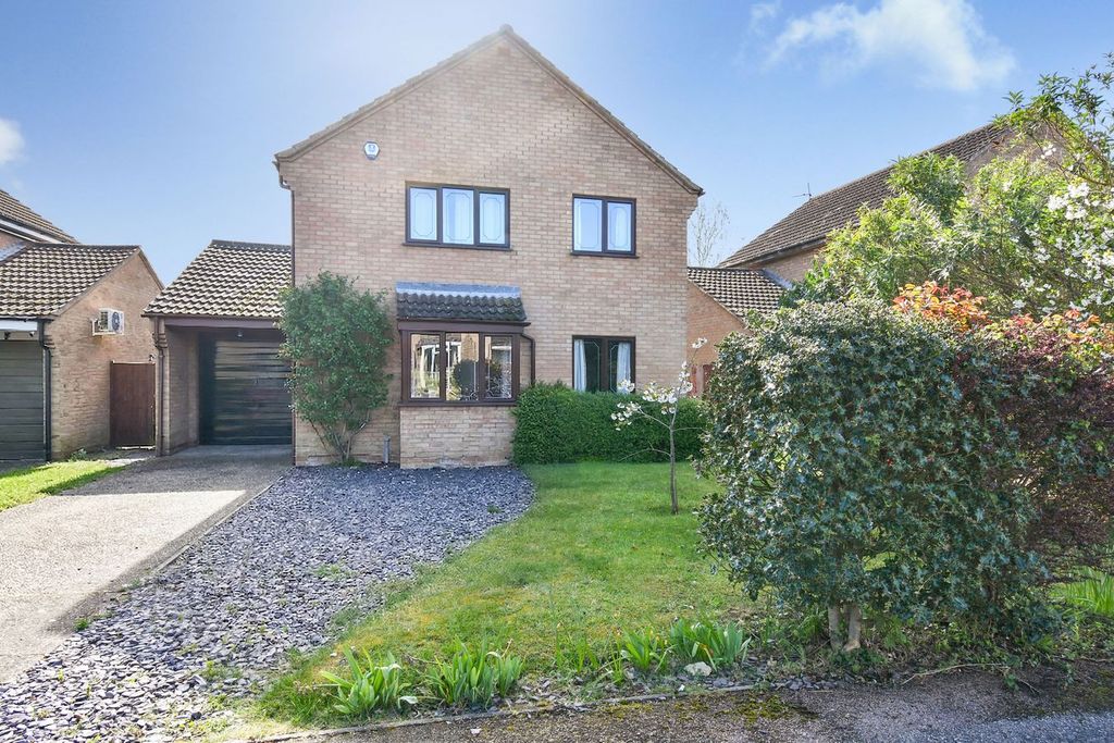 Property photo 1 of 28