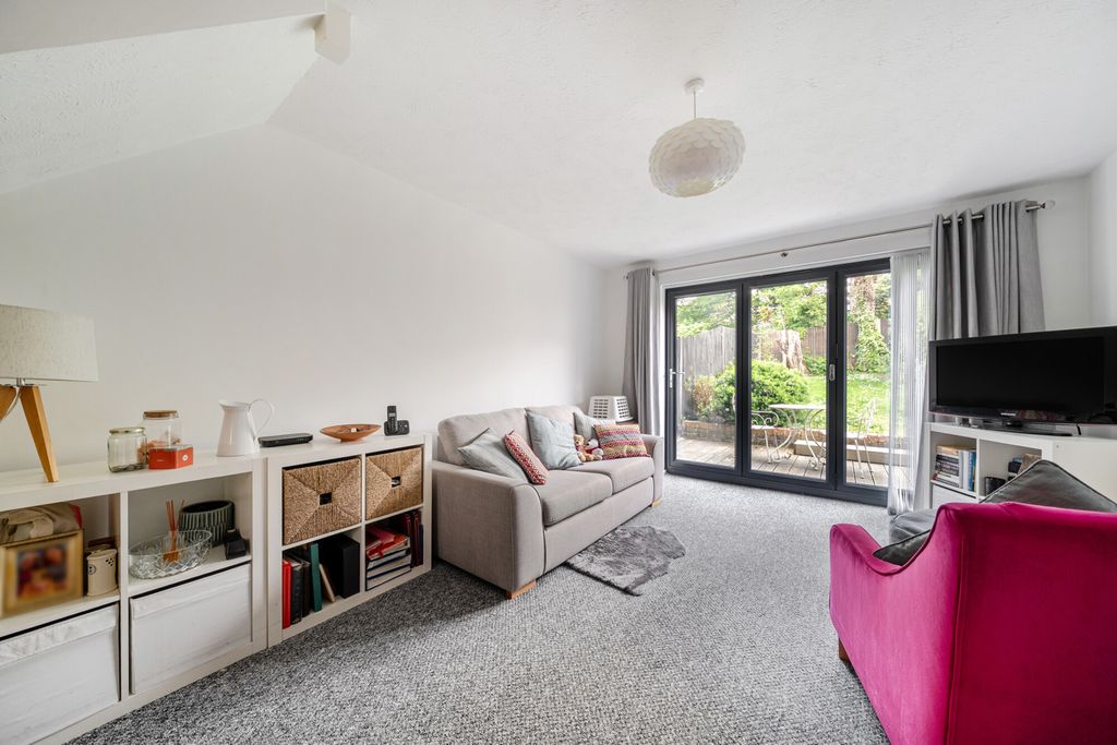 Property photo 2 of 15 Reception