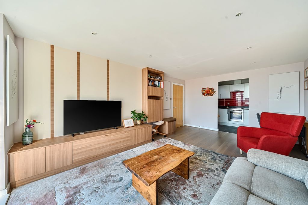 Property photo 2 of 23 1431652-19-69Bbeb5Ae3B46