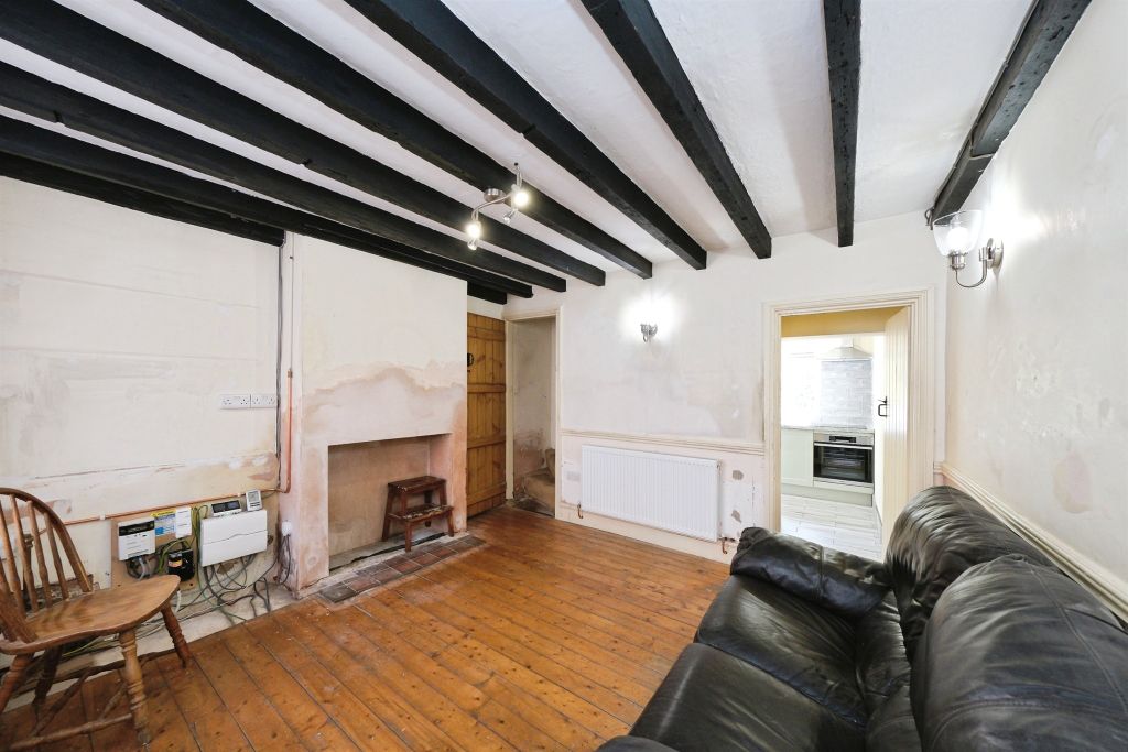 Property photo 3 of 12