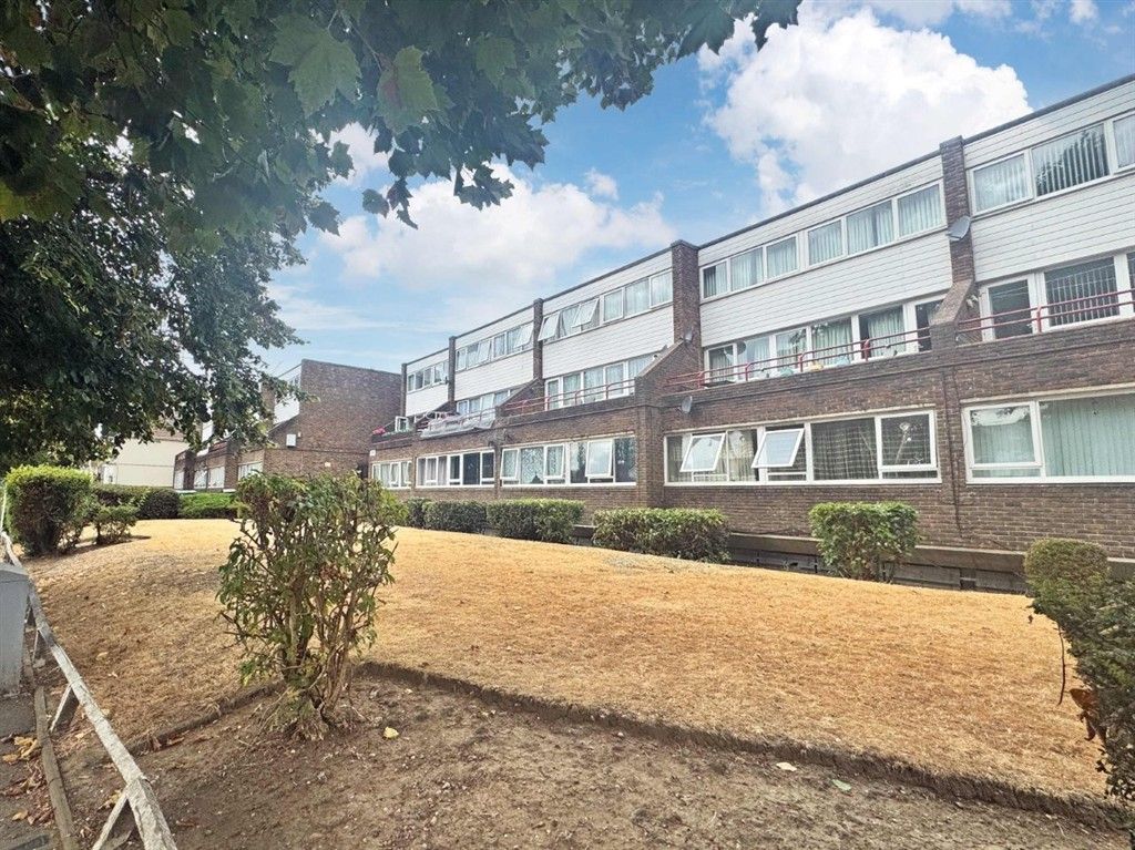 Property photo 1 of 6