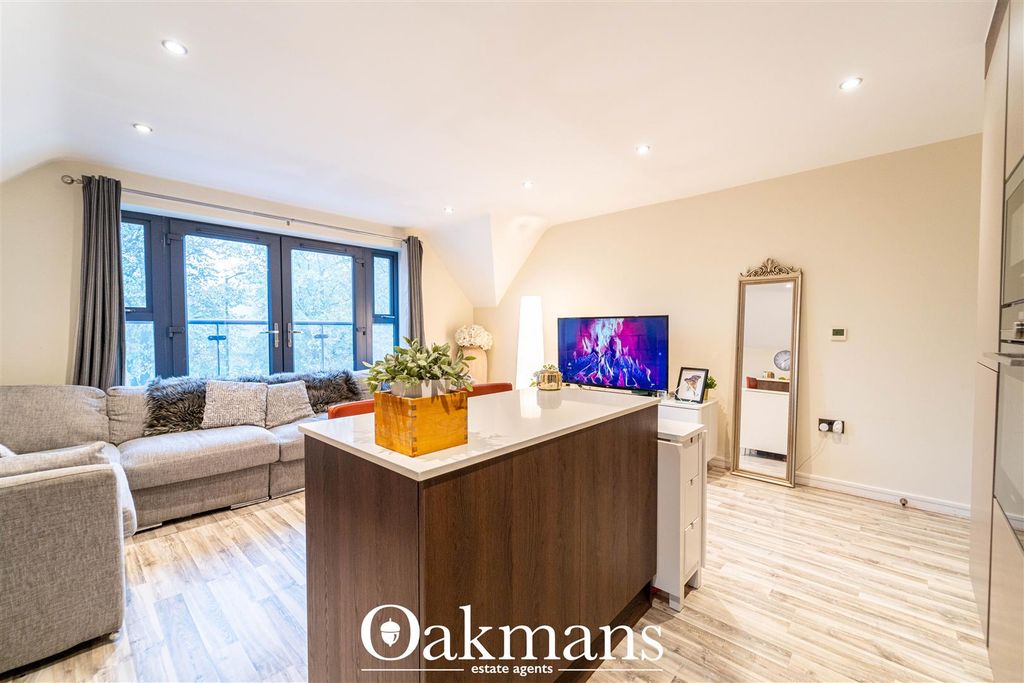 Property photo 2 of 18 Jam05845.Jpg