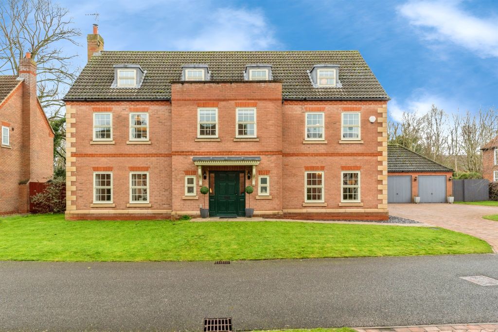 Property photo 1 of 24