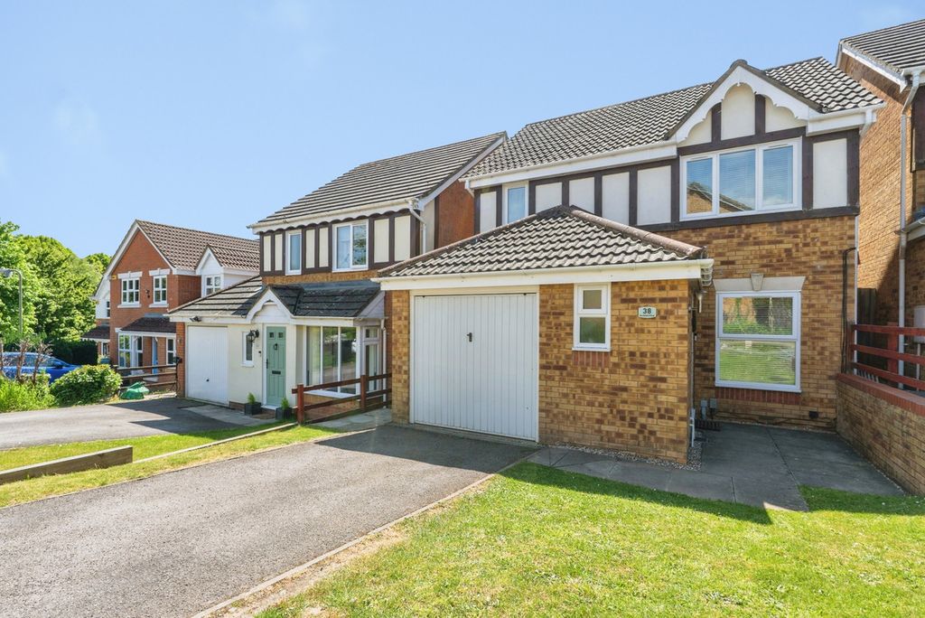 Property photo 1 of 12