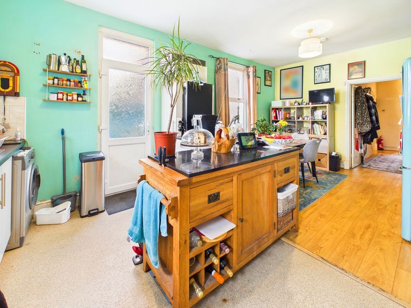 Property photo 3 of 30