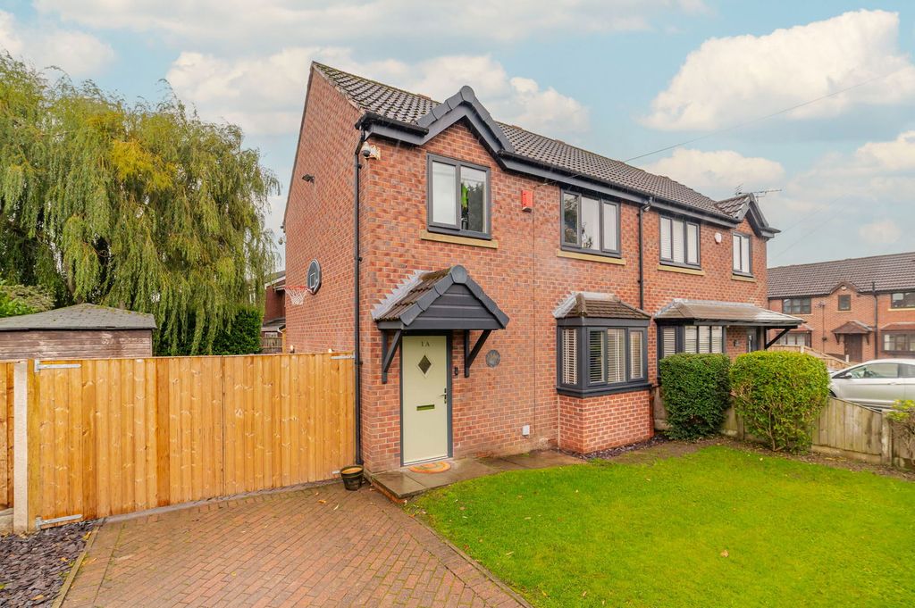 Property photo 1 of 26