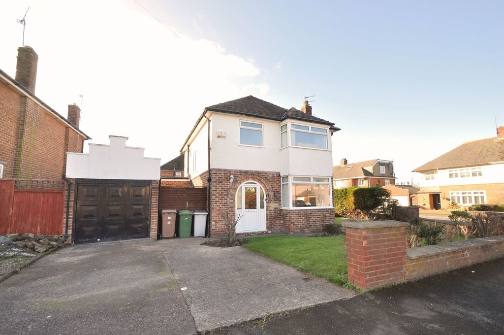 Property photo 1 of 42