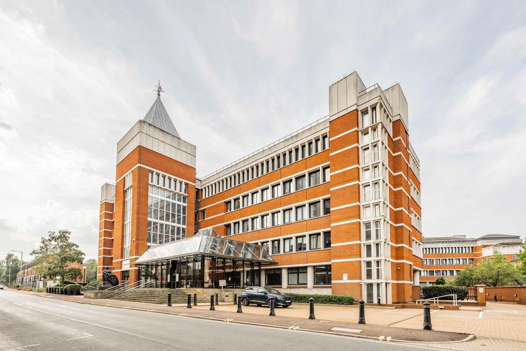 Property photo 1 of 6 Image