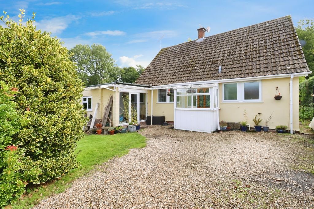 Property photo 1 of 20