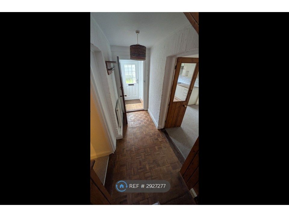 Property photo 2 of 15 Hallway