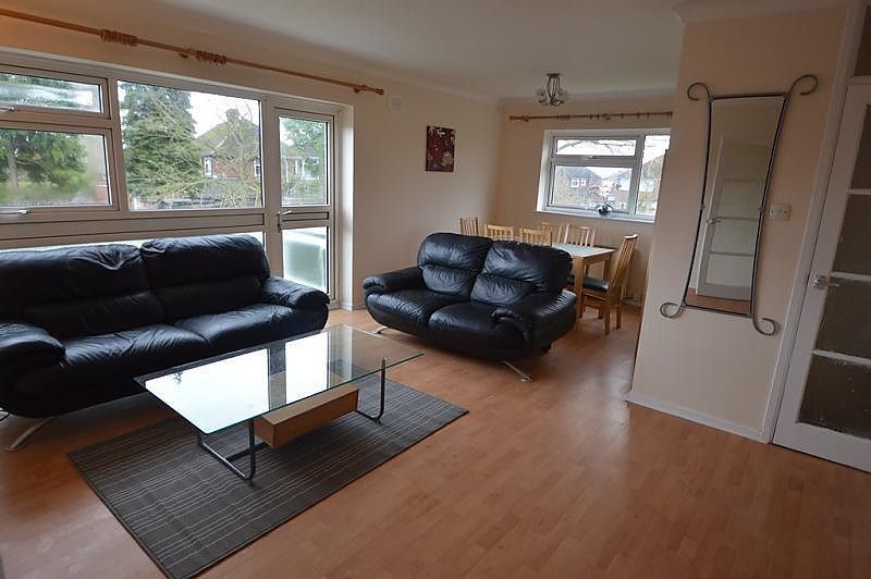 Property photo 2 of 4 Lounge