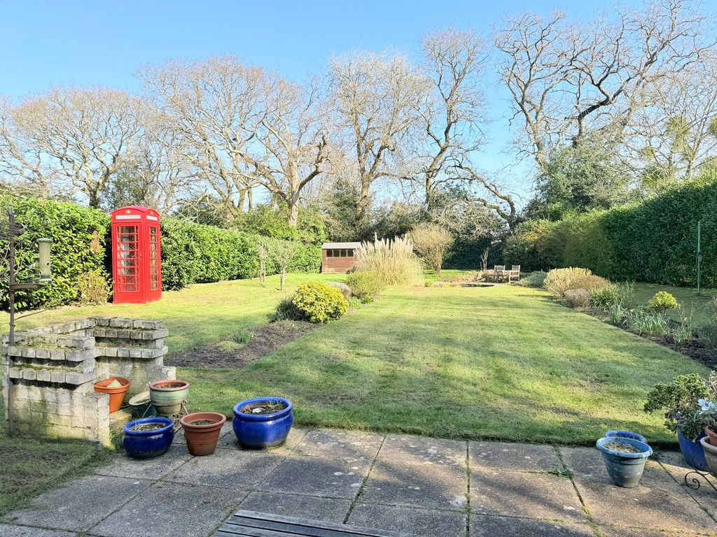 Property photo 2 of 22