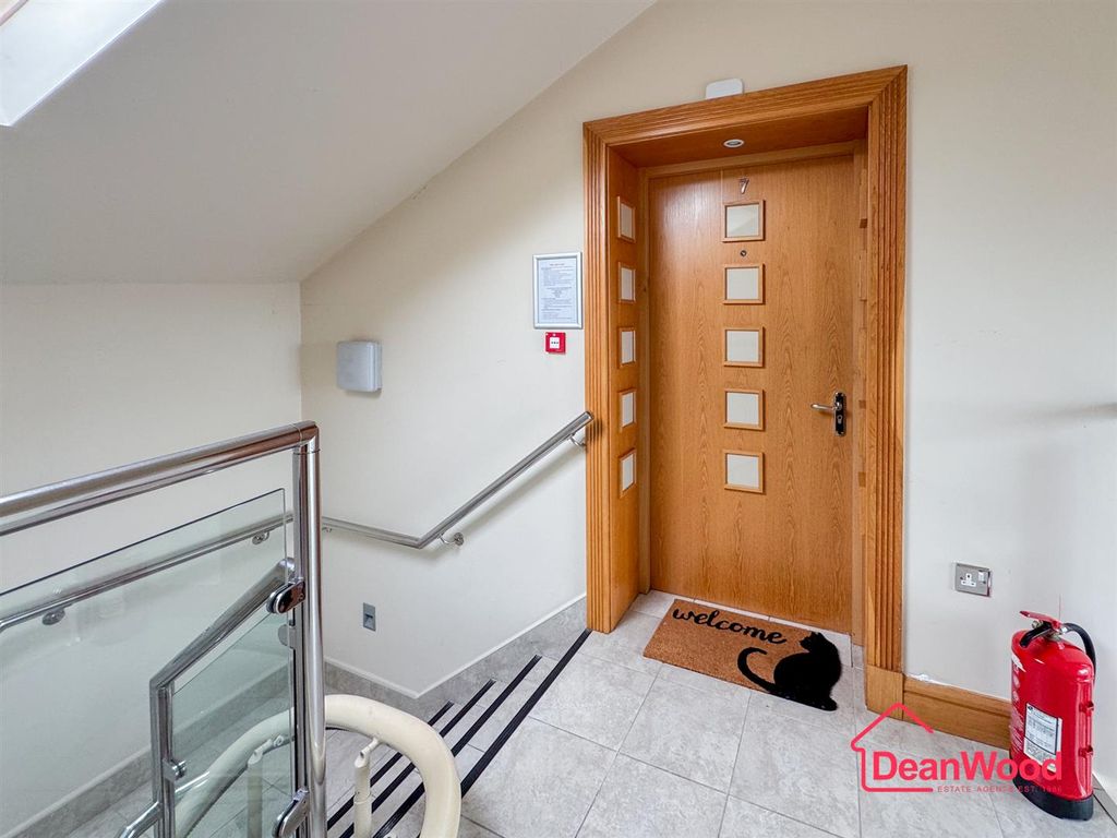 Property photo 3 of 12 Untitled-601.Jpg