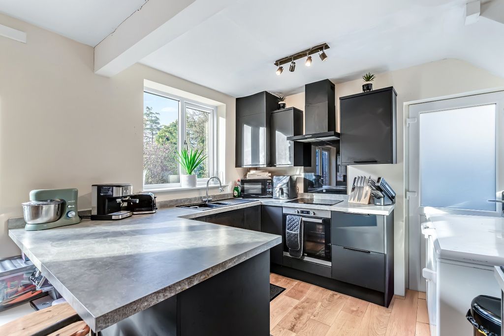 Property photo 2 of 23 Picture 2