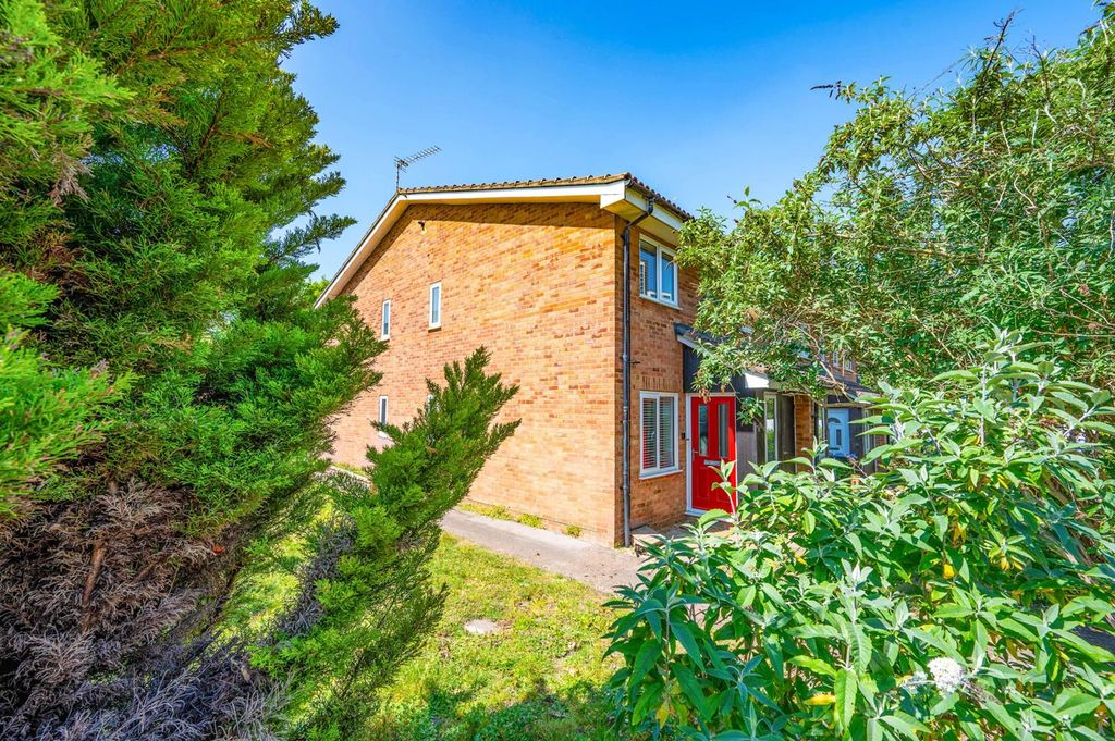 Property photo 2 of 10