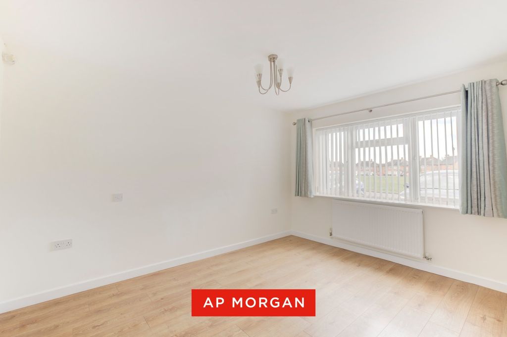 Property photo 2 of 21 Picture No. 03