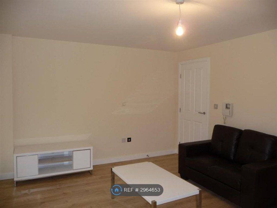 Property photo 3 of 8 Living Area
