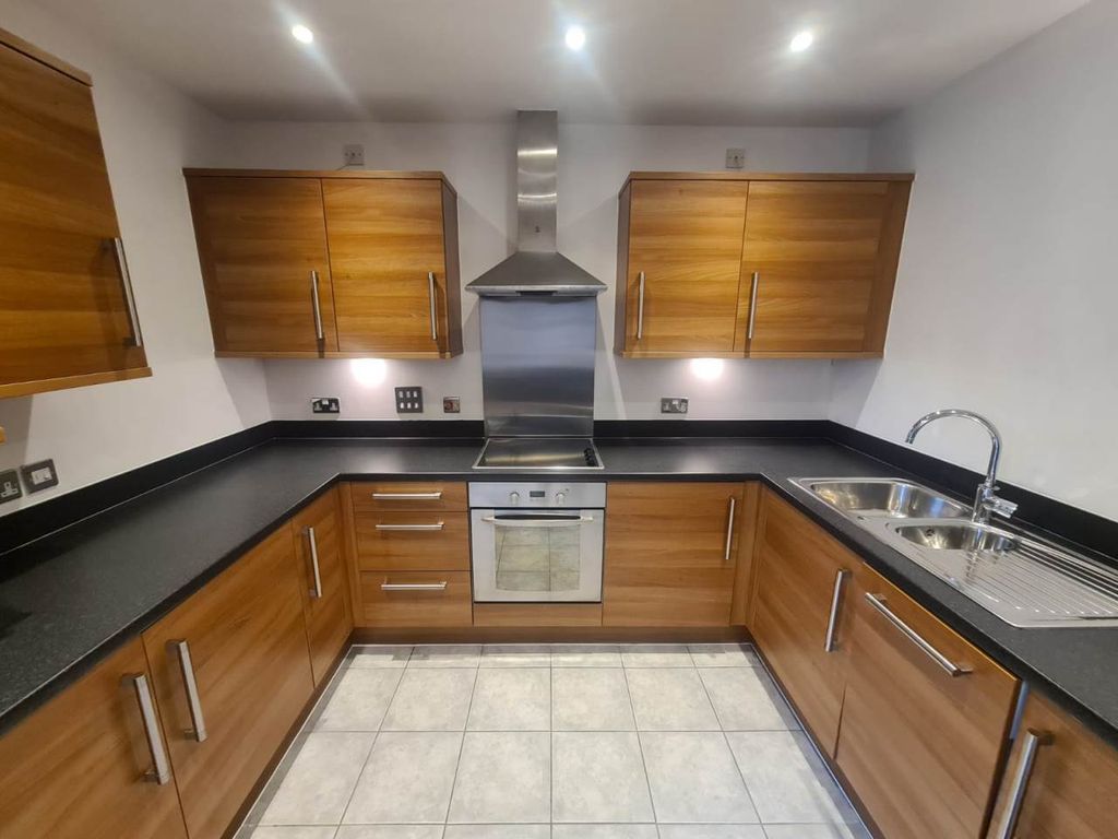 Property photo 2 of 12 Kitchen