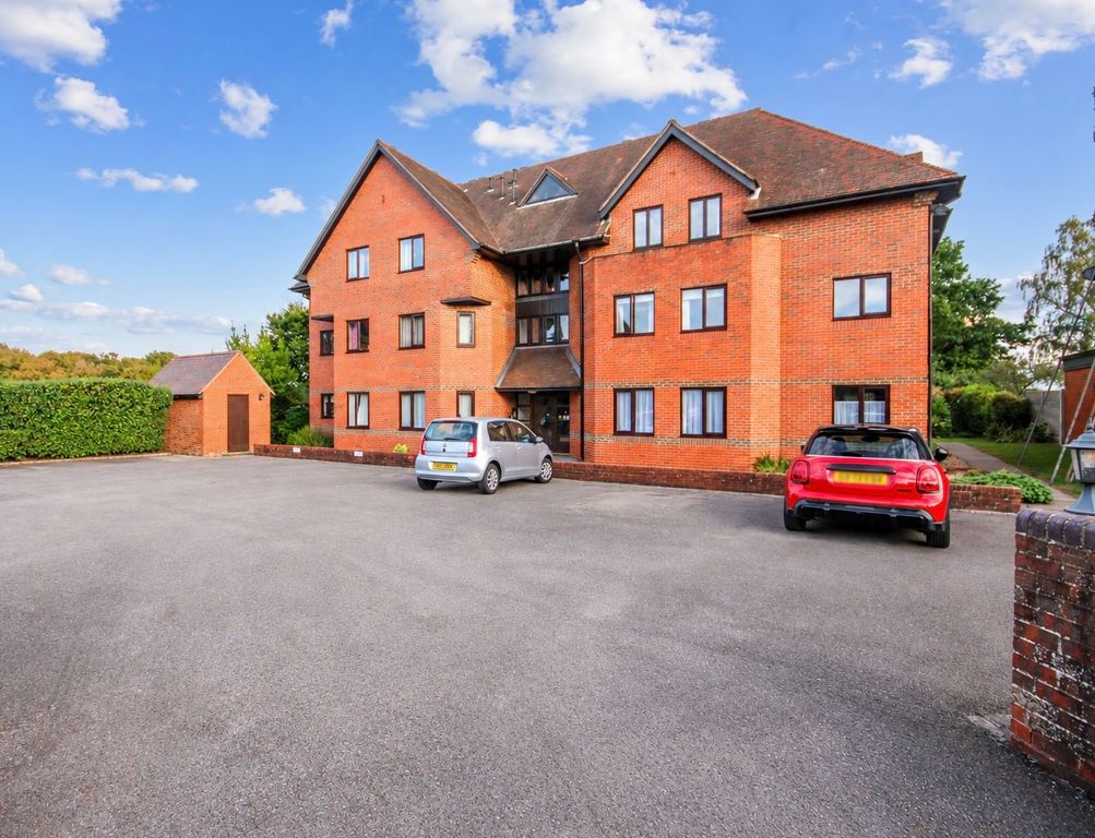 Property photo 1 of 7