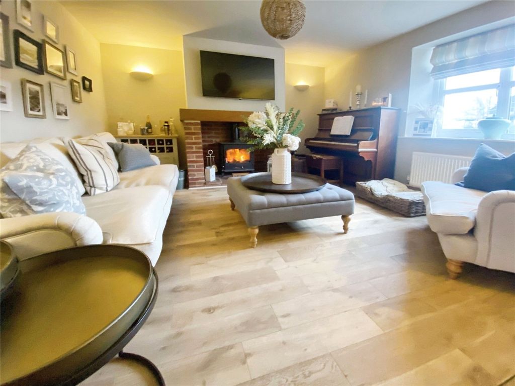 Property photo 2 of 8 Picture No. 06