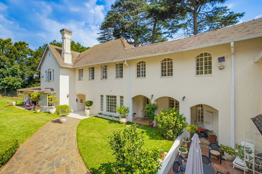 Property photo 2 of 19 Hp1731432