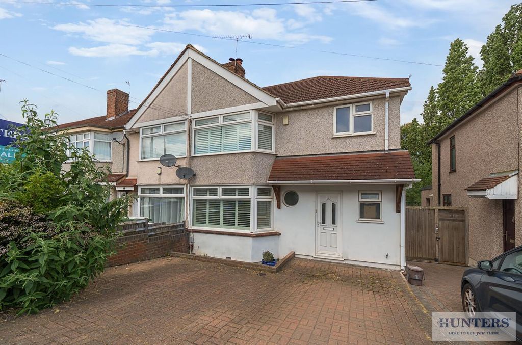 Property photo 1 of 21 External