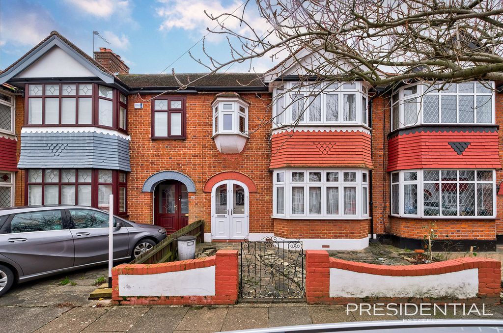 Property photo 1 of 24