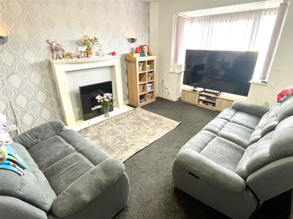 Property photo 2 of 17 Living Room