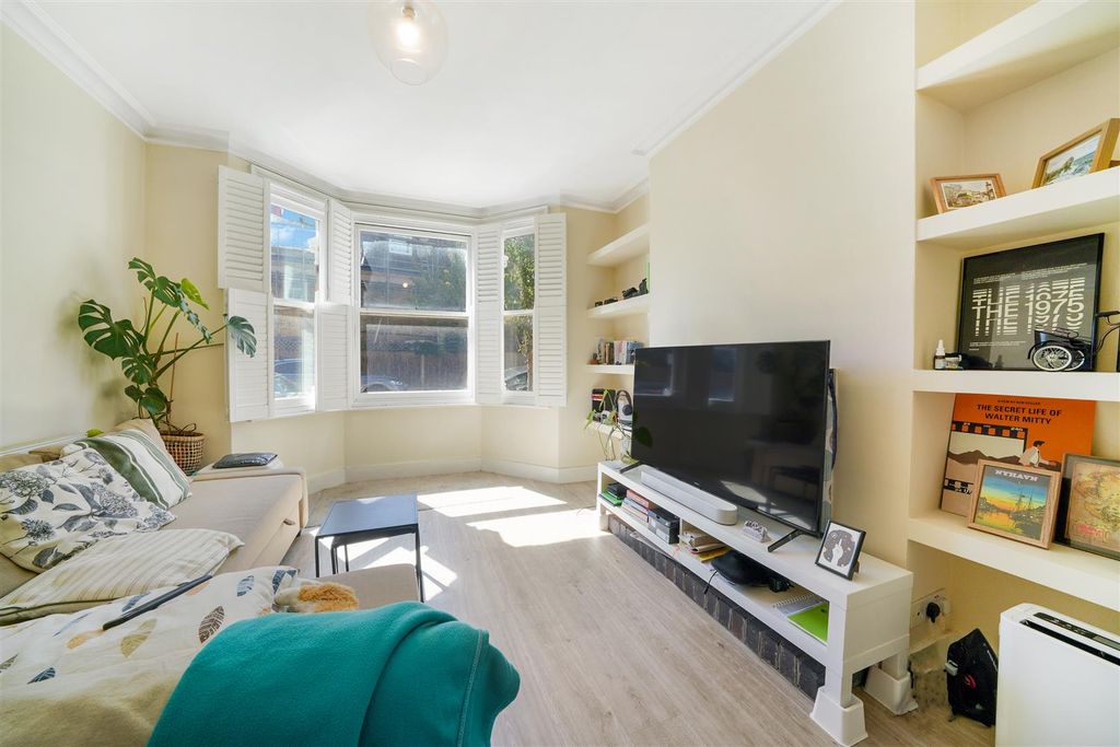 Property photo 3 of 14 Bendemeer Road