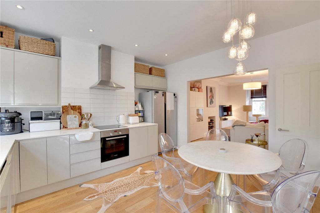 Property photo 2 of 15 Picture No. 05