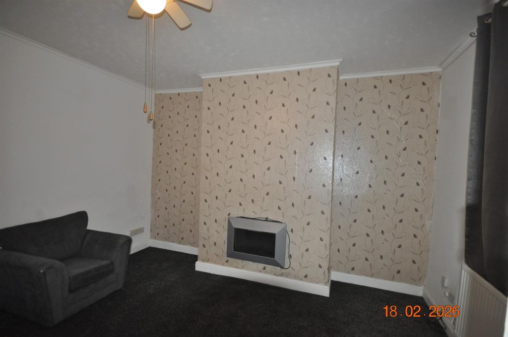 Property photo 2 of 17 Ae1Ded61-9483-4700-94B5-3019c06A296c.Jpg