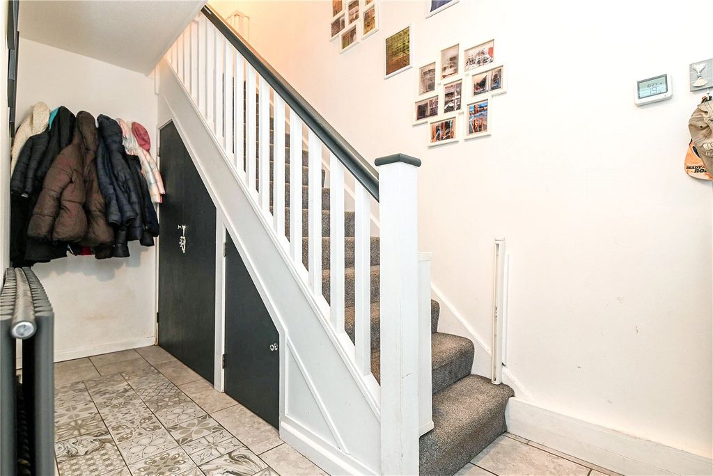 Property photo 3 of 16 Picture No. 05