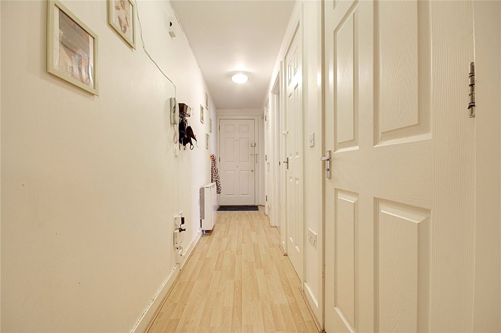 Property photo 2 of 7 Picture No. 05
