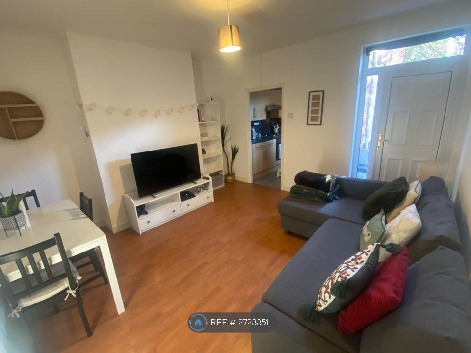 Property photo 3 of 8